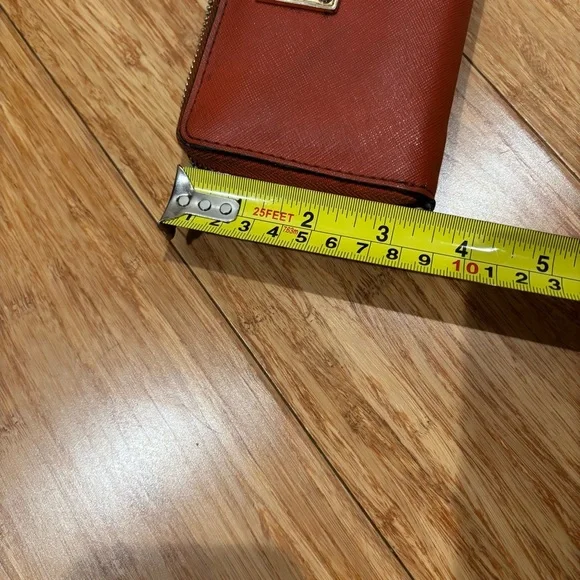 Michael Kors Red Medium Large Zip Wallet - Picture 4 of 9